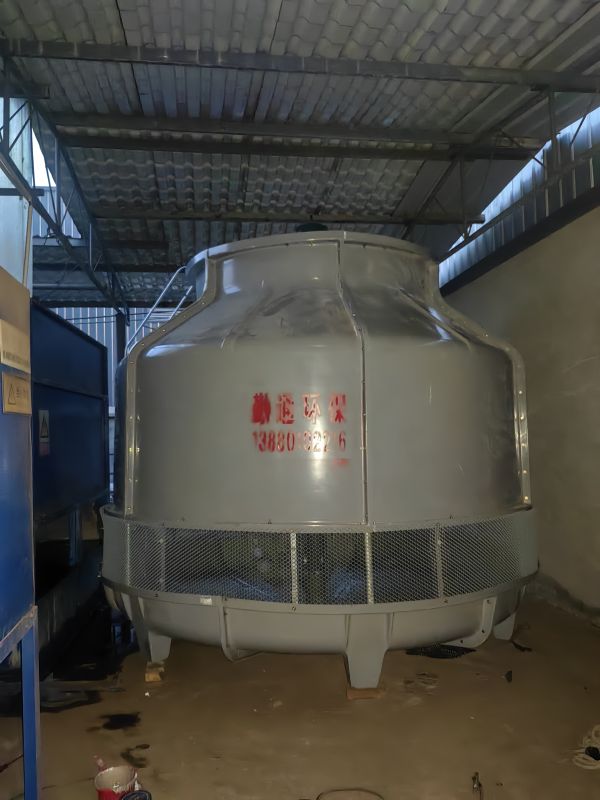 攀枝花<strong>200t玻璃钢冷却塔</strong>